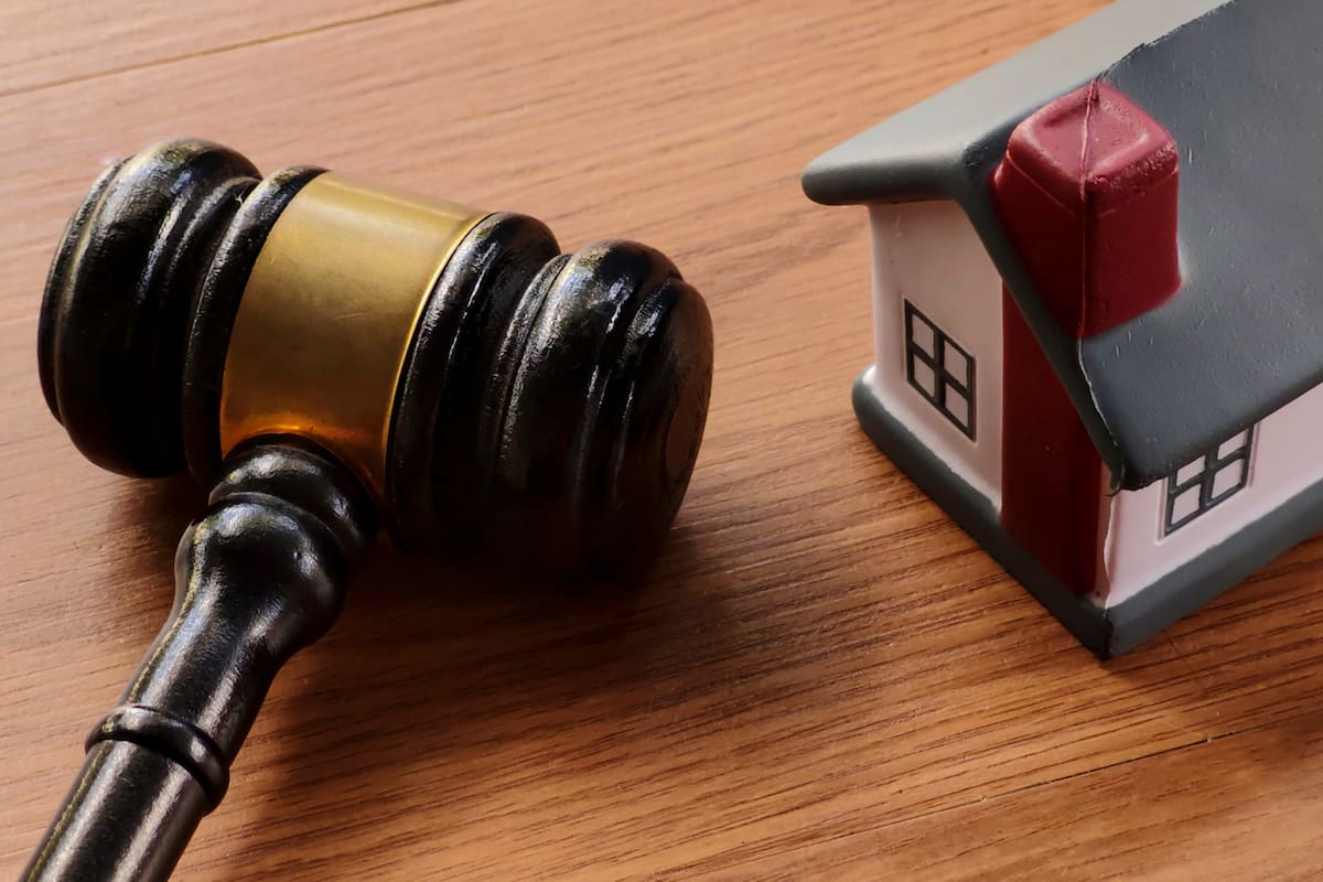 Proyecto de Ley de Milei para Eliminar Demoras en Desalojos Presentado en el Congreso 1 Proyecto de Ley de Milei para Eliminar Demoras en Desalojos Presentado en el Congreso