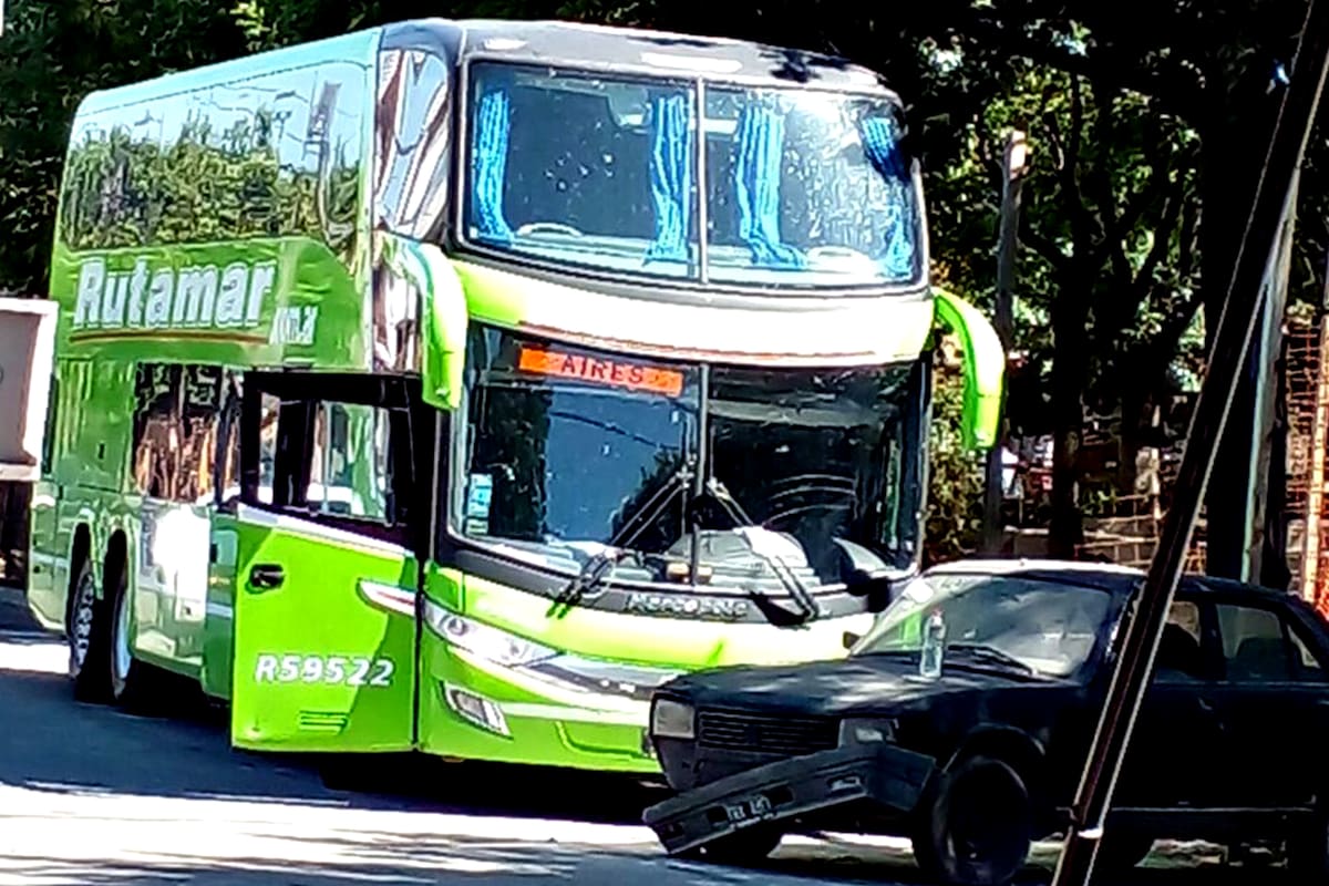 El ómnibus de la empresa Rutamar fue interceptado en San Justo
