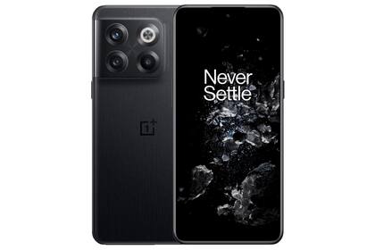 El OnePlus 10T tiene una pantalla de 6,7 pulgadas, con una tasa de refresco de hasta 120 Hz