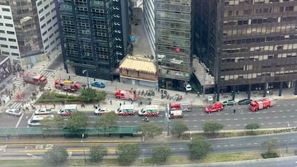 El operativo del SAME en el lugar del incendio.