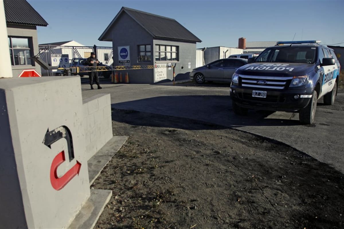 El operativo en Austral Construcciones, con 40 efectivos de seguridad