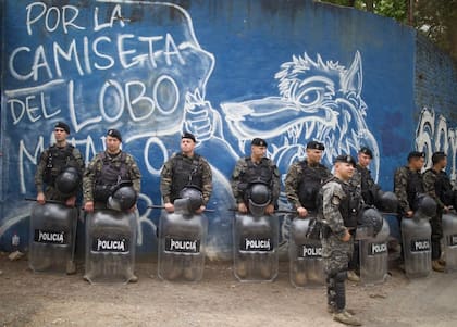 El operativo en el estadio de Gimnasia