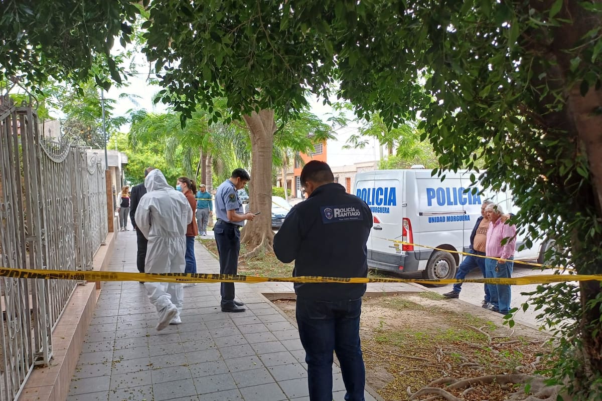 El operativo en la casa donde murió Diana Gómez Russo, en la ciudad santiagueña de La Banda