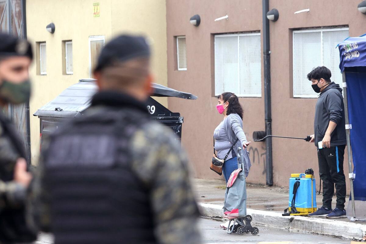 El operativo sanitario se mantiene entre los vecinos del lugar, donde viven unas 3000 familias