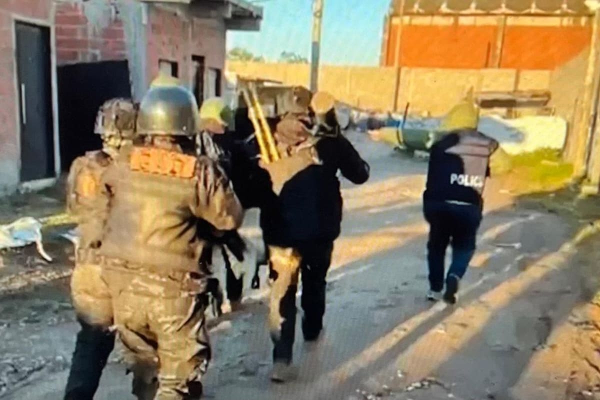 El operativo se había ordenado para secuestrar el arma que el jubilado había utilizado para herir a un joven