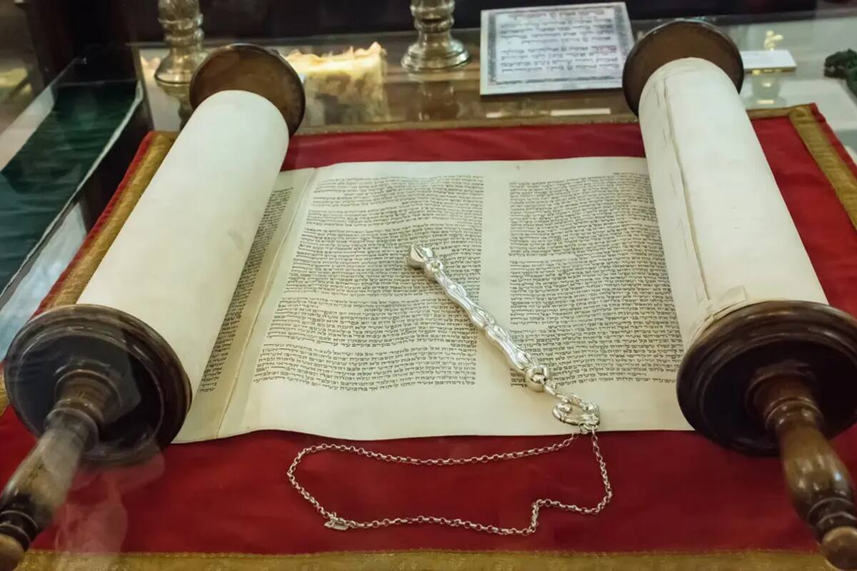 El origen de la celebración del Rosh Hashaná está vinculado a la conmemoración del día en que Dios creó el mundo, momento a partir del que se comienzan a contar los años en su calendario lunar hebreo moderno