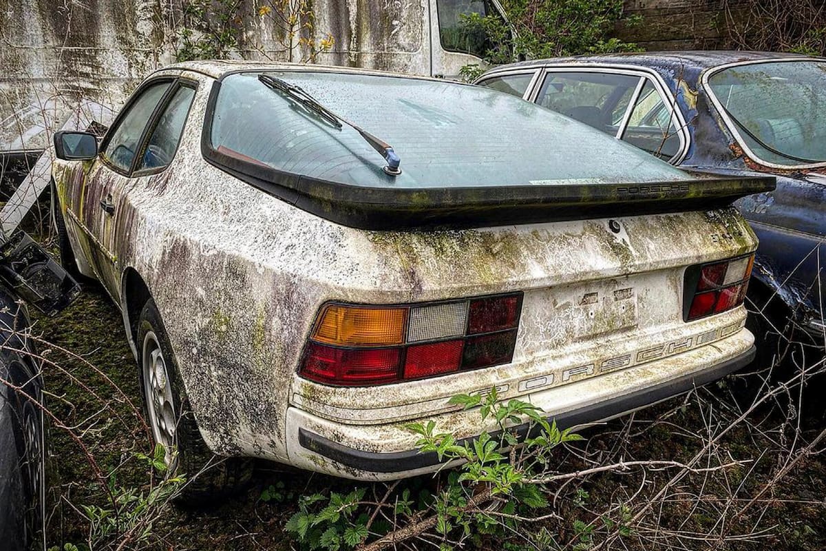 El origen de la colección de autos abandonados es un misterio