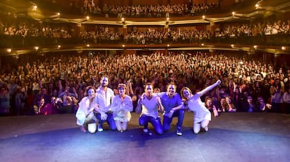 El otro lado de la cama, la obra protagonizada por Nicolás Vázquez, Gimena Accardi, Benjamín Rojas y Sofía Pachano tiene gran convocatoria en Mar del Plata