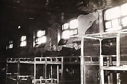 El pabellón 7, arrasado por las llamas el 14 de marzo de 1978