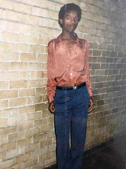 El padre de Candice, Glenack Masilo Mama, cuando tenía 21 años.