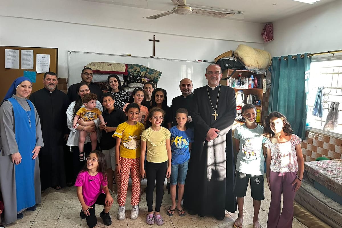 El padre Gabriel Romanelli, párroco de Gaza.