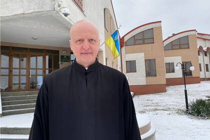 El padre Igor Boyco, rector del seminario greco-católico del Espíritu Santo de esta ciudad del oeste de Ucrania