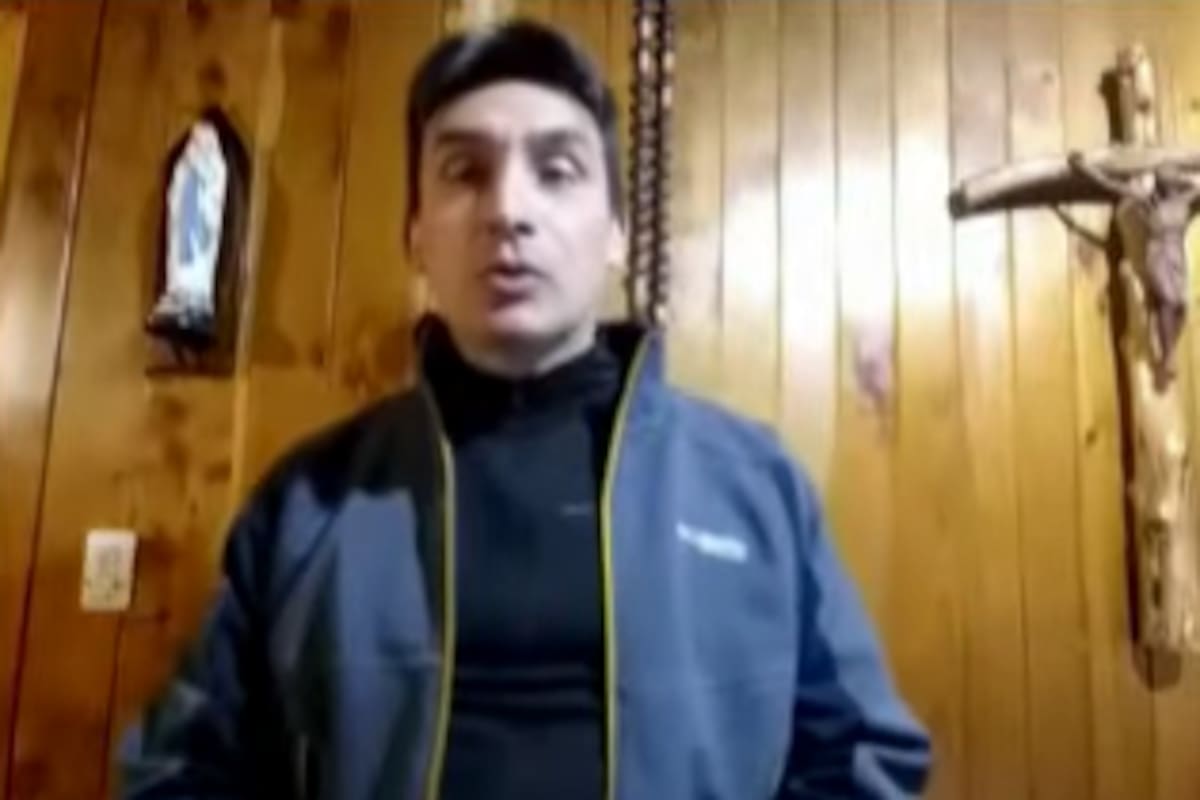 El padre Julio César Mora