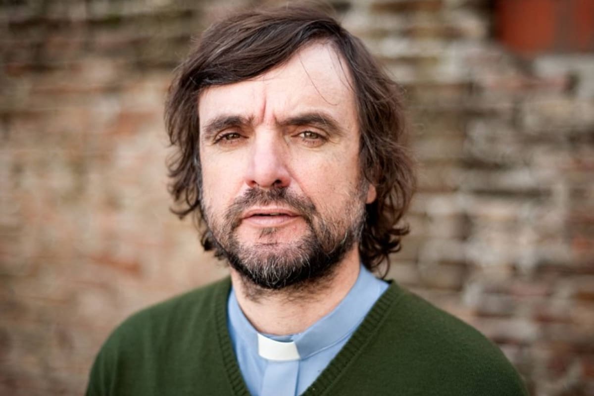 El Padre Pepe di Paola sentó su postura sobre el proyecto para la legalización del aborto y manifestó su indignación