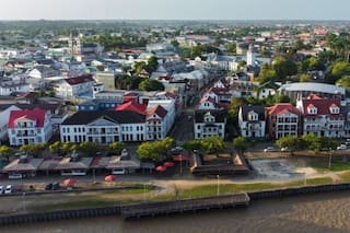 Es el país más pequeño de Sudamérica, recibió la visita de Máxima y pelea por un lugar en el Mundial