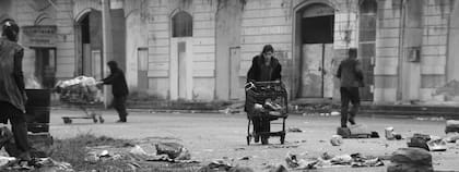 El país de las últimas cosas, la novela que Paul Auster publicó en 1987 y cuya versión cinematográfica, dirigida por el argentino Alejandro Chomski, llegará a las salas locales el próximo jueves