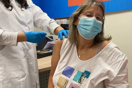El país espera vacunar a todos sus habitantes mayores de 16 años para fines de marzo