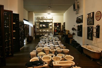El Palacio de Aguas Corrientes alberga una colección única de inodoros