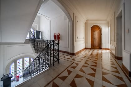 El Palacio de los Patos fue declarado Edificio Representativo de la ciudad como ejemplo del estilo academicista por la Dirección General del Patrimonio del Gobierno de la Ciudad de Buenos Aires