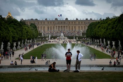 El palacio de Versalles también restringió las selfies.