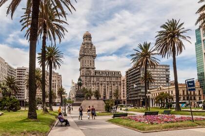 El Palacio Salvo, hermano del Barolo de Buenos Aires