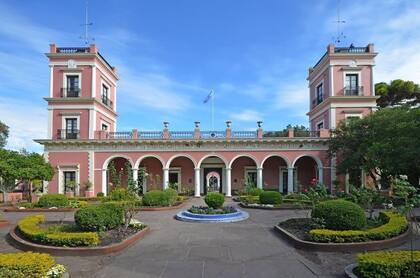 El Palacio San José, residencia del difunto Justo José de Urquiza