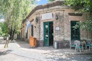 El Palenque, en una de las esquinas de la plaza de Uribelarrea