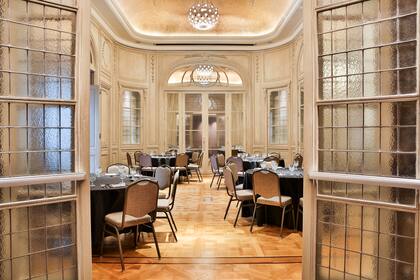 El Palladio Hotel, construcción que supo ser el solar donde nació Nicolás Rodríguez Peña, una de las cabezas detrás de la Primera Junta de gobierno.