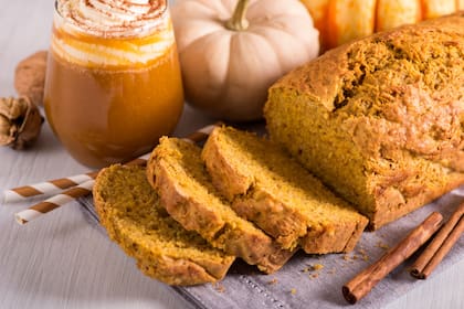 El pan de calabaza es una de las recetas tradicionales del Día de Acción de Gracias