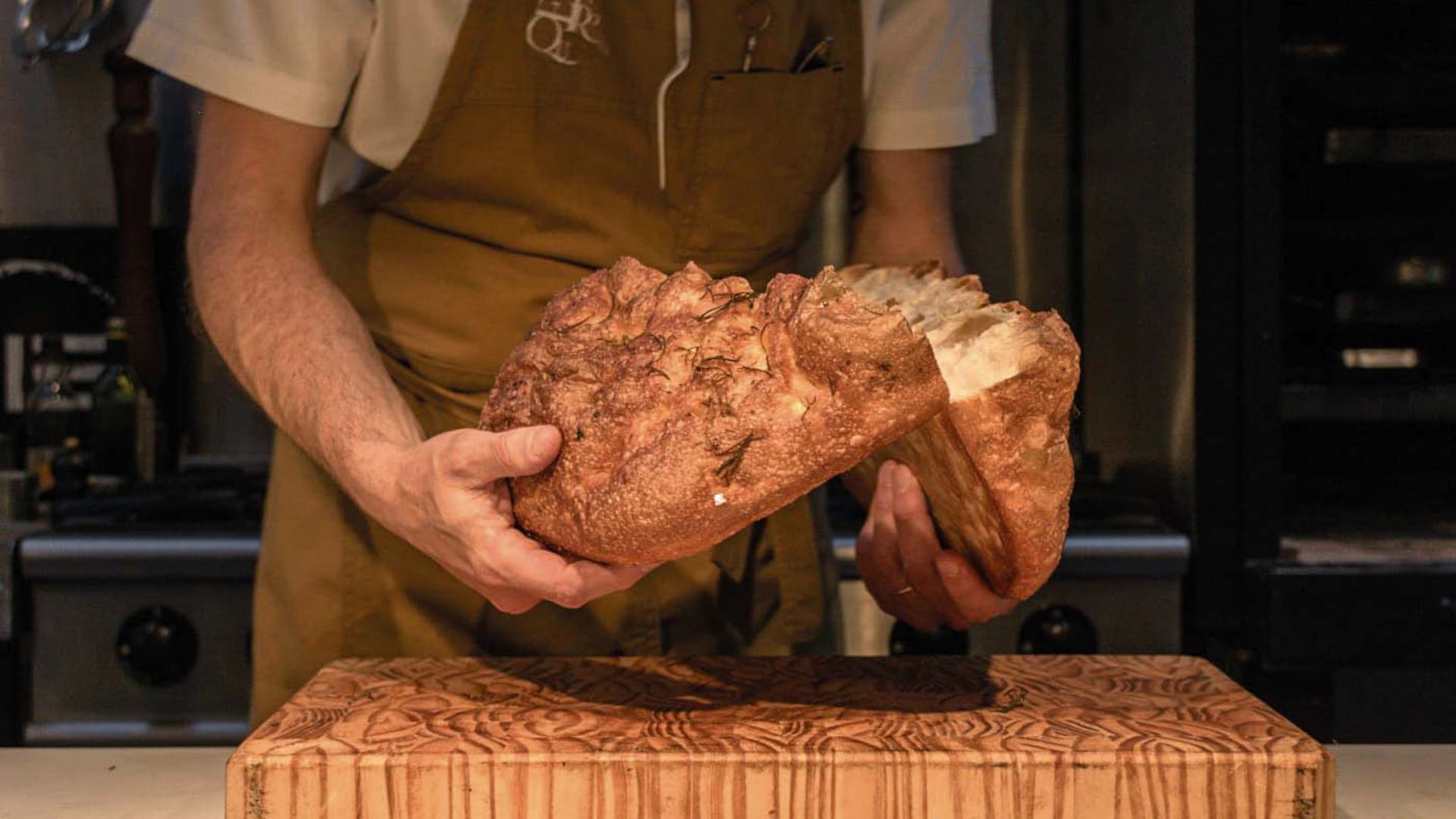 El pan de masa madre, gracias a su proceso de fermentación prolongada, permite una digestión optimizada