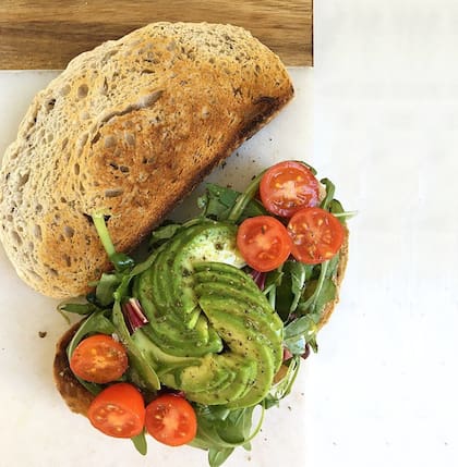El pan de Pandanés acompaña a crear los más deliciosos sándwiches.