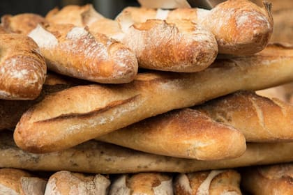 Los panaderos alertaron que el precio del pan sin el subsidio a la harina podría superar los $450 el kilo