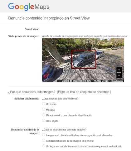 El panel de Street View que permite pedirle a la compañía que haga menos visible un auto o la fachada de una casa