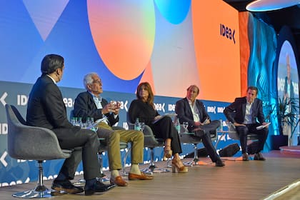 El panel en el que se profundizó sobre la inserción de Argentina en el mundo en la  segunda jornada del Coloquio de IDEA, en Mar del Plata
