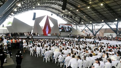 El papa en el Encuentro de Reconciliación Nacional en el parque Las Malocas