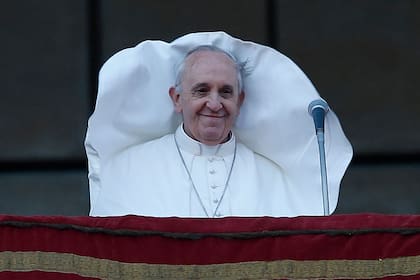 El Papa en una de sus recientes apariciones en el balcón de la Plaza de San Pedro en el Vaticano