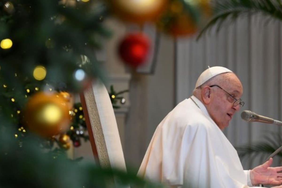 El papa Francisco durante su saludo navideño.