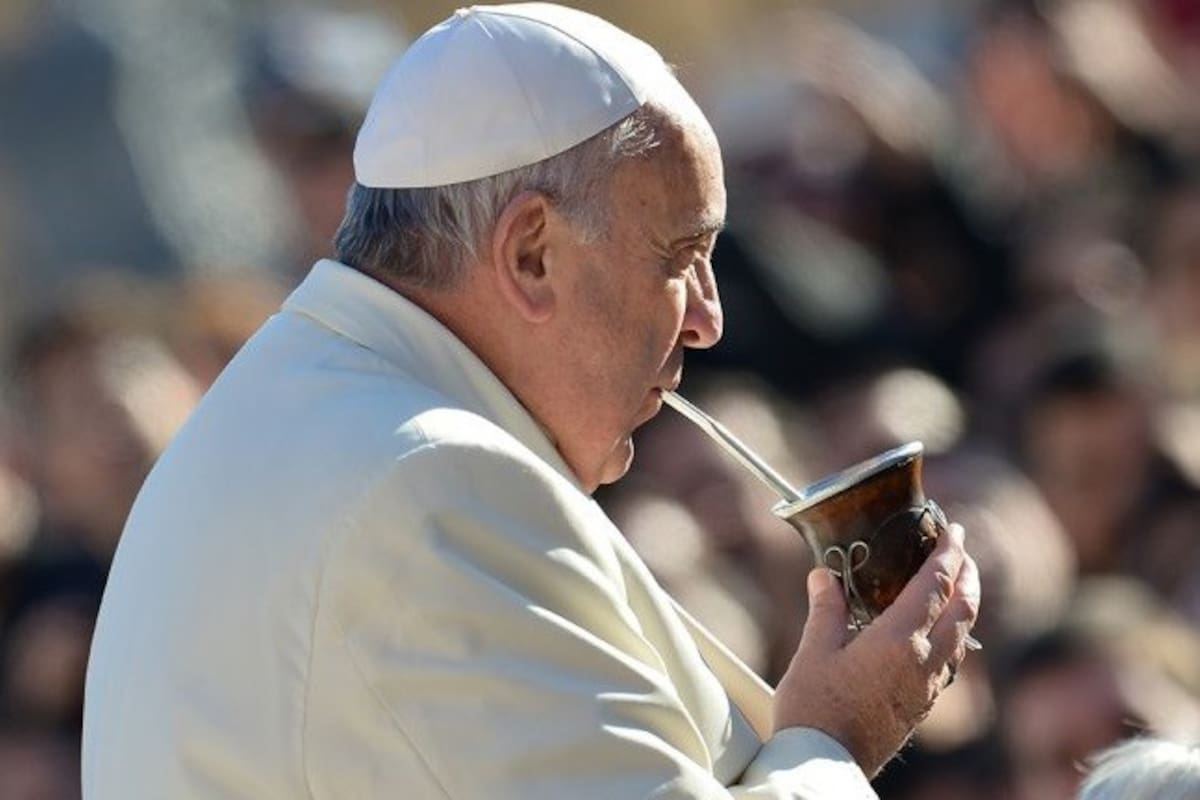 El Papa Francisco es un impulsor del mate en Europa
