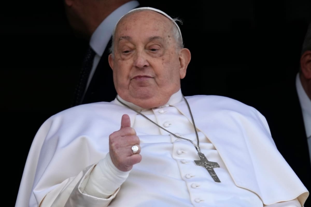 El papa Francisco fue dado de alta de su internación