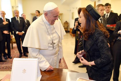 El Papa y Cristina Kirchner durante su reunión de 2014