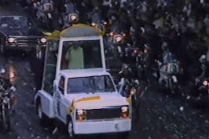 El papa Juan Pablo II estuvo en la Argentina en junio de 1982 y en abril de 1987
