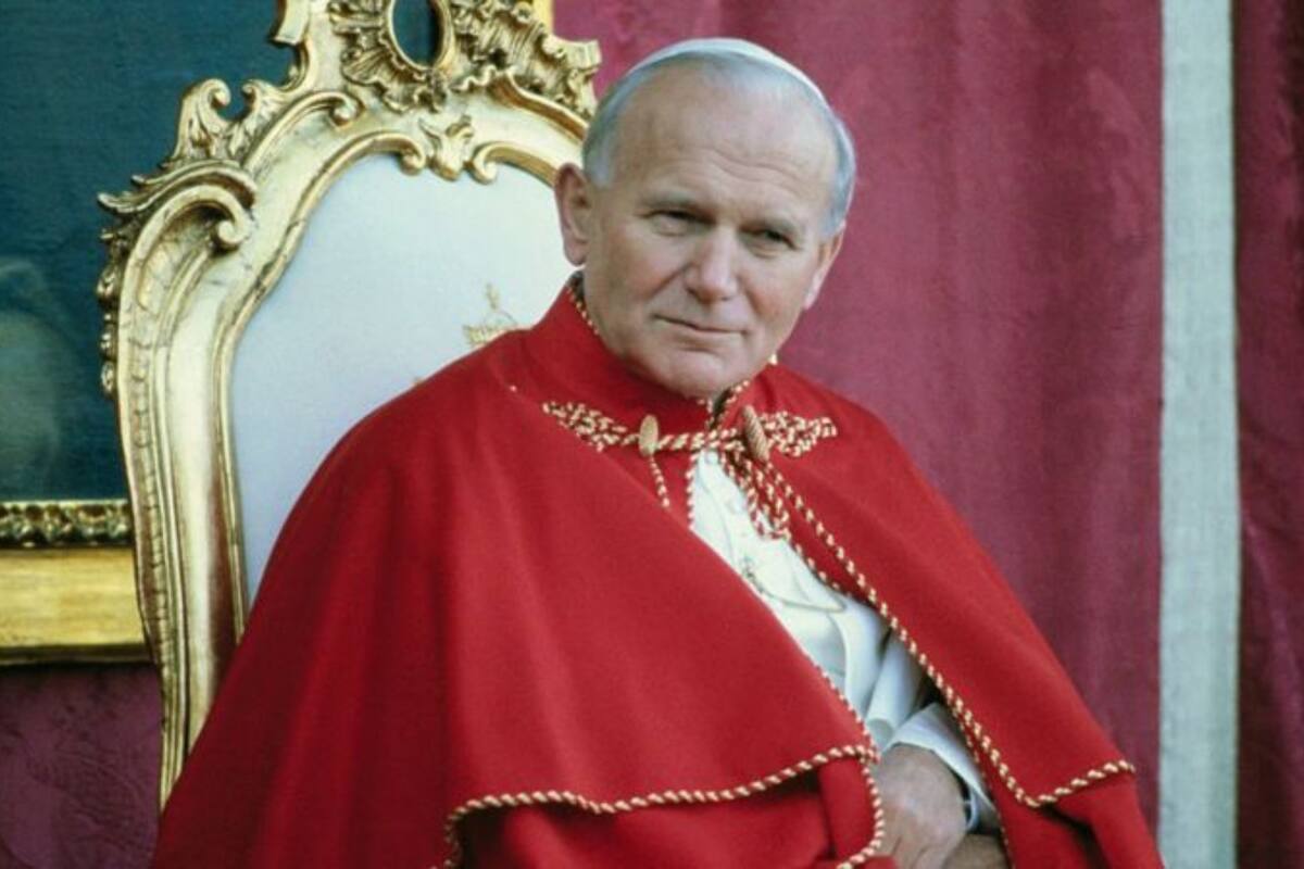El papa Juan Pablo II murió en 2005