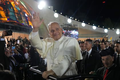 El papa León XIV durante un encuentro con jóvenes en el Líbano, en diciembre de 2025 (AP Foto/Domenico Stinellis)