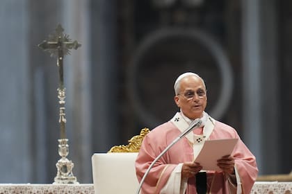 El papa León XIV en la Basílica de San Pedro en la Ciudad del Vaticano el 14 de diciembre del 2025
