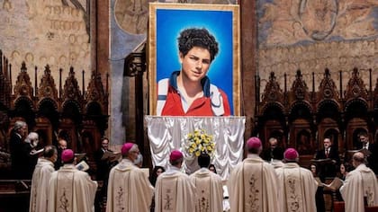 El papa León XIV santificó a Carlo Acutis en septiembre del año pasado