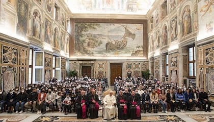 El Papa los recibió en la Sala Clementina.