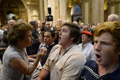 En 2013, durante un encuentro ecuménico en la Catedral Metropolitana, un grupo de jóvenes lefebvristas irrumpió en la celebración a modo de protesta