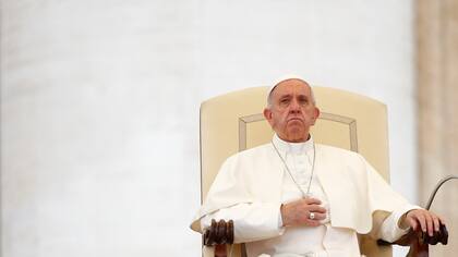 El Papa relevó a Müller de la CDF y lo reemplazó con un jesuita español
