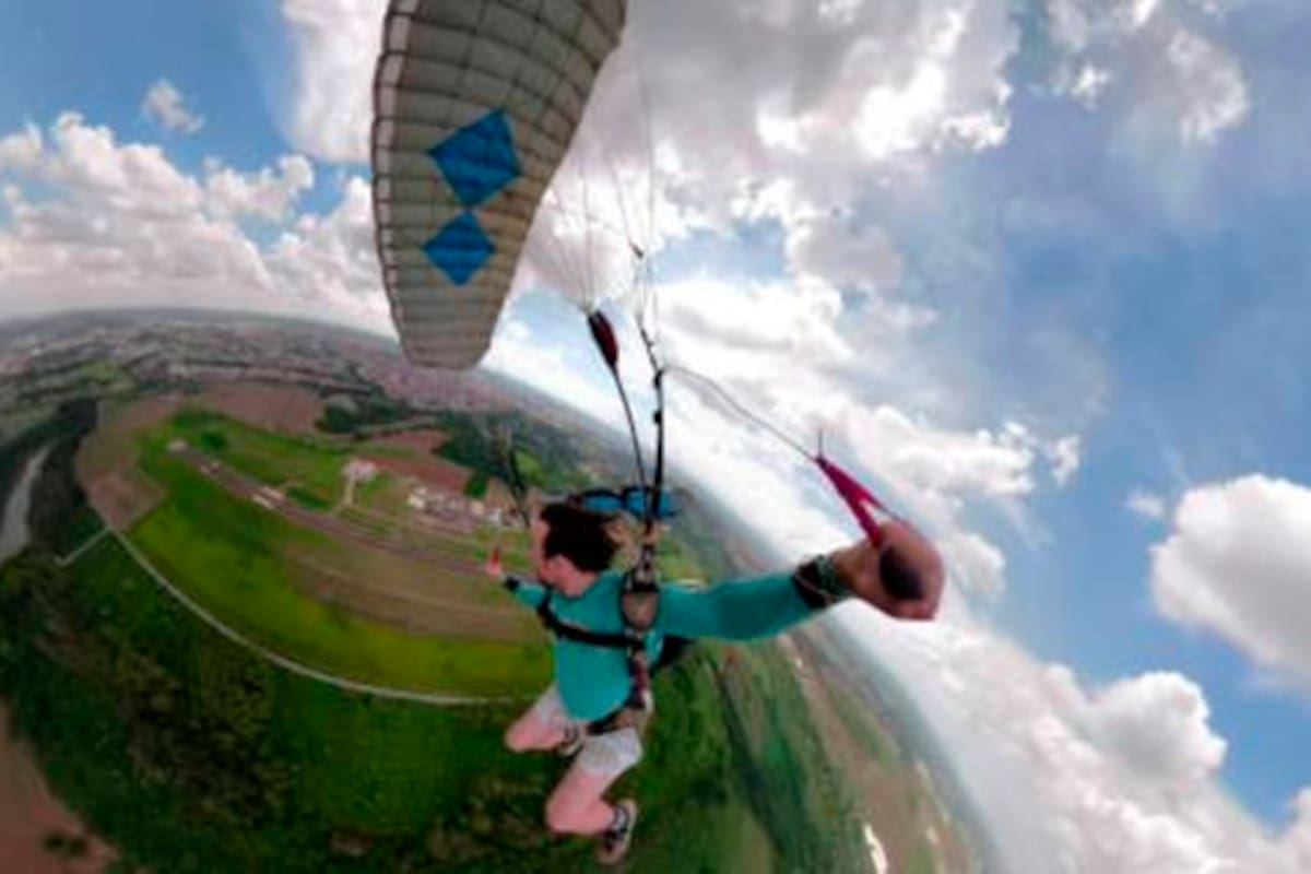 El paracaidista registró a través de una cámara 360° el aterrador momento que vivió