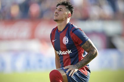El paraguayo Adam Bareiro compartirá la dupla de ataque junto al argentino-esloveno Andrés Vombergar